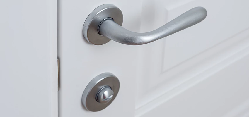 Single-Occupancy Restroom Locks Repair in Quartz Hill, California