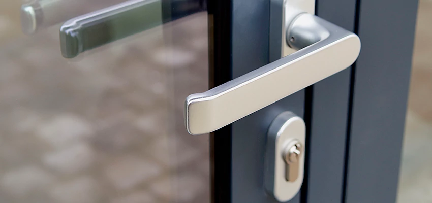 Broken Door Lock Cylinder Repair in Quartz Hill, California