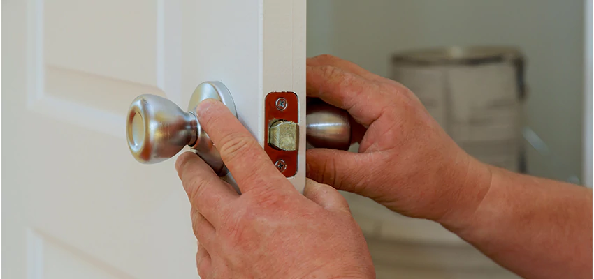 AAA Locksmiths For lock Replacement in Quartz Hill, California