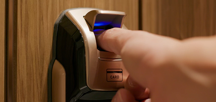 Locksmith Company For Window Lock Installation in Quartz Hill, California