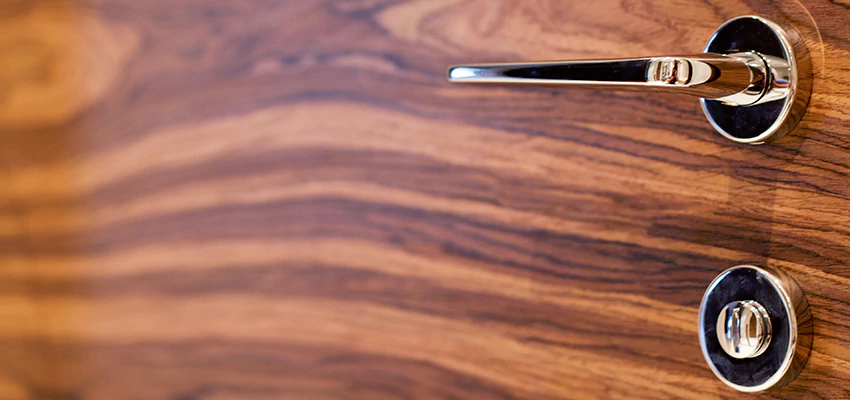 On Demand Locksmith For Key Fobs Repair in Quartz Hill, California